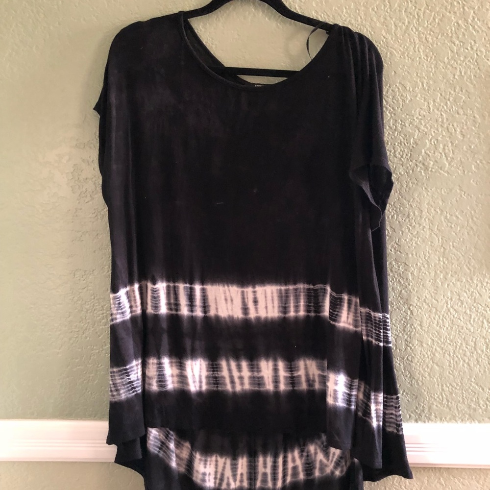 Flowy tie dye shirt